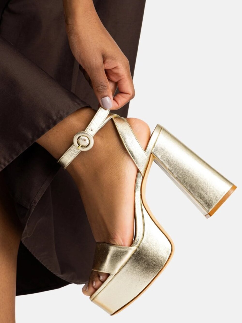 $350 Larroudé Dolly Ankle Strap Platform CHUNKY Sandal LEATHER GOLD 5 (DD18)